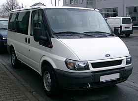 Ford Transit front 20071231.jpg